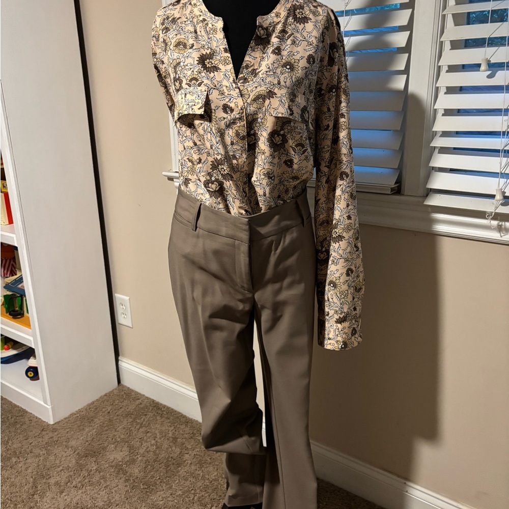 Ellen Tracy Dress Pants